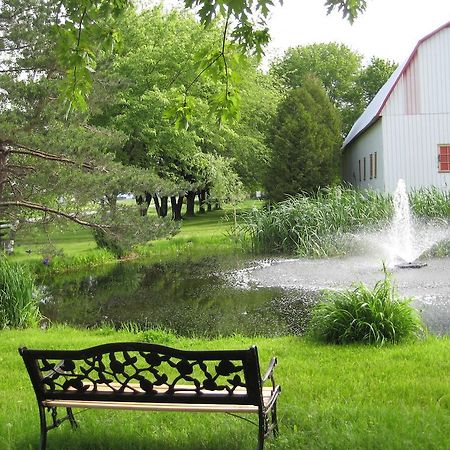 Éden sur Terre Bed and Breakfast Marieville Exterior foto